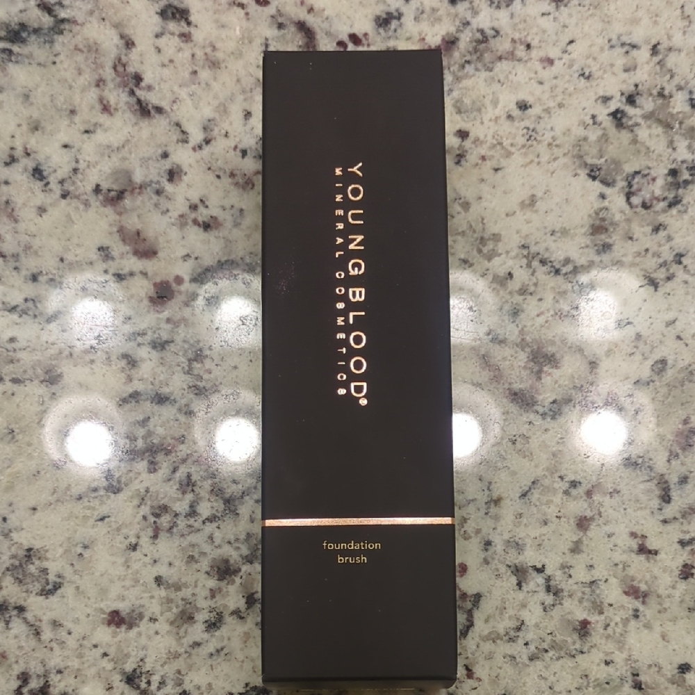 Youngblood Mineral Cosmetics Foundation Brush - Black
